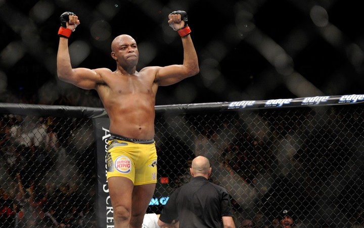 Posledné dva zápasy Andersona Silvu treba poctivo premyslieť